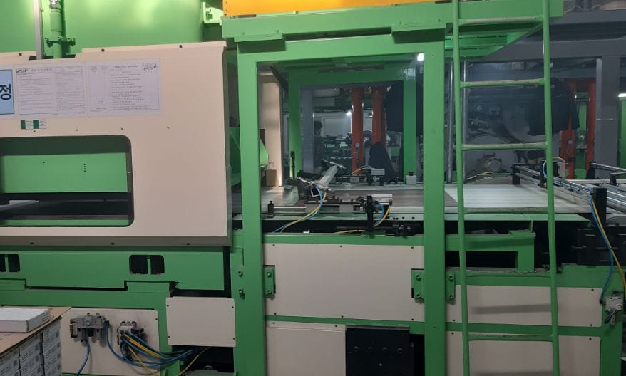 Process of punching slabs to the final product dimensions